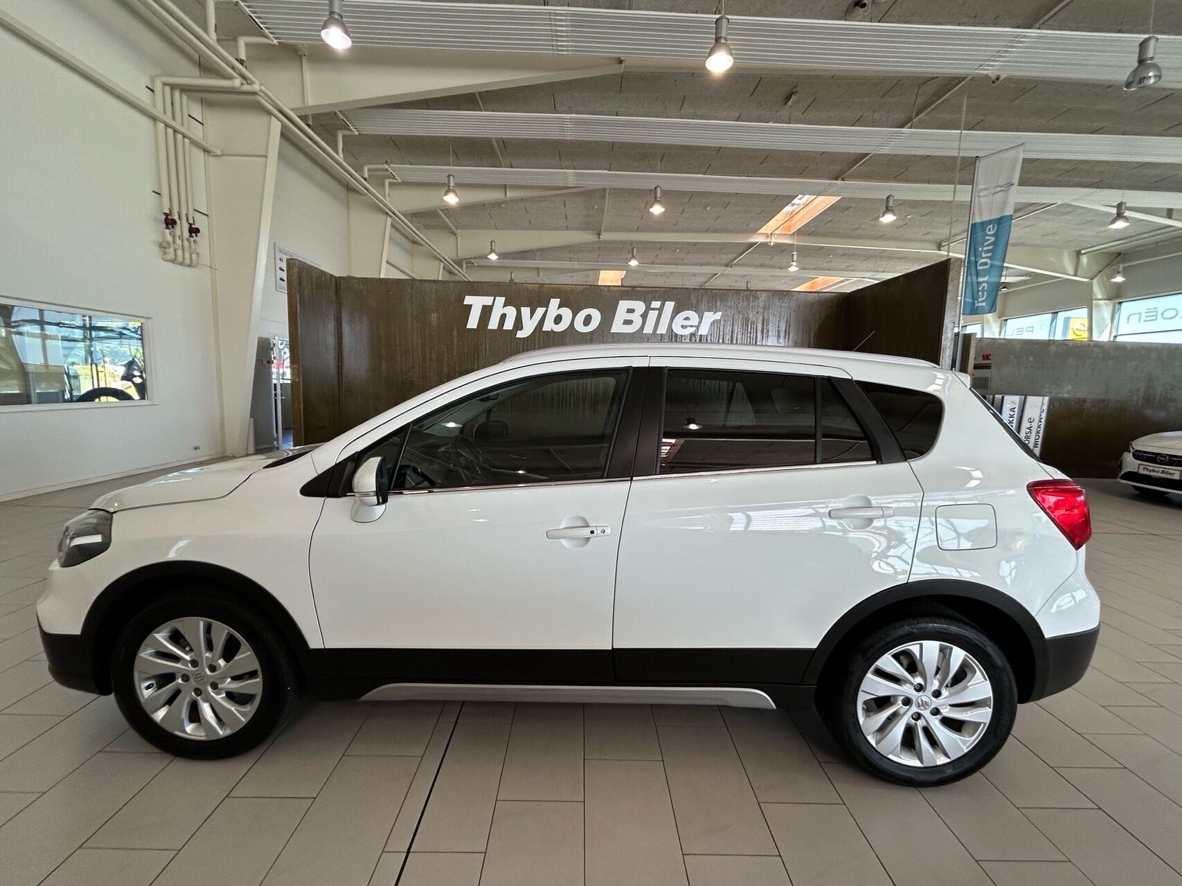 Billede af Suzuki S-Cross 1,0 Boosterjet Active 112HK 5d