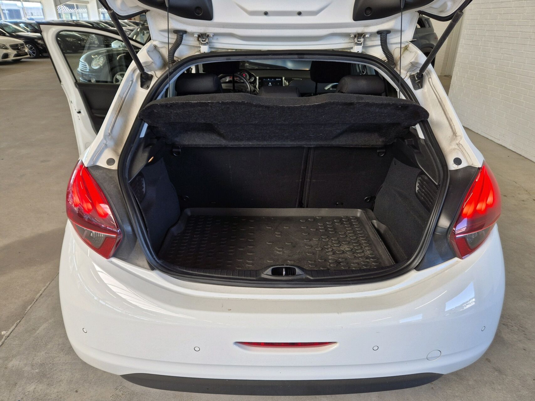 Billede af Peugeot 208 1,5 BlueHDi Infinity 100HK 5d 6g