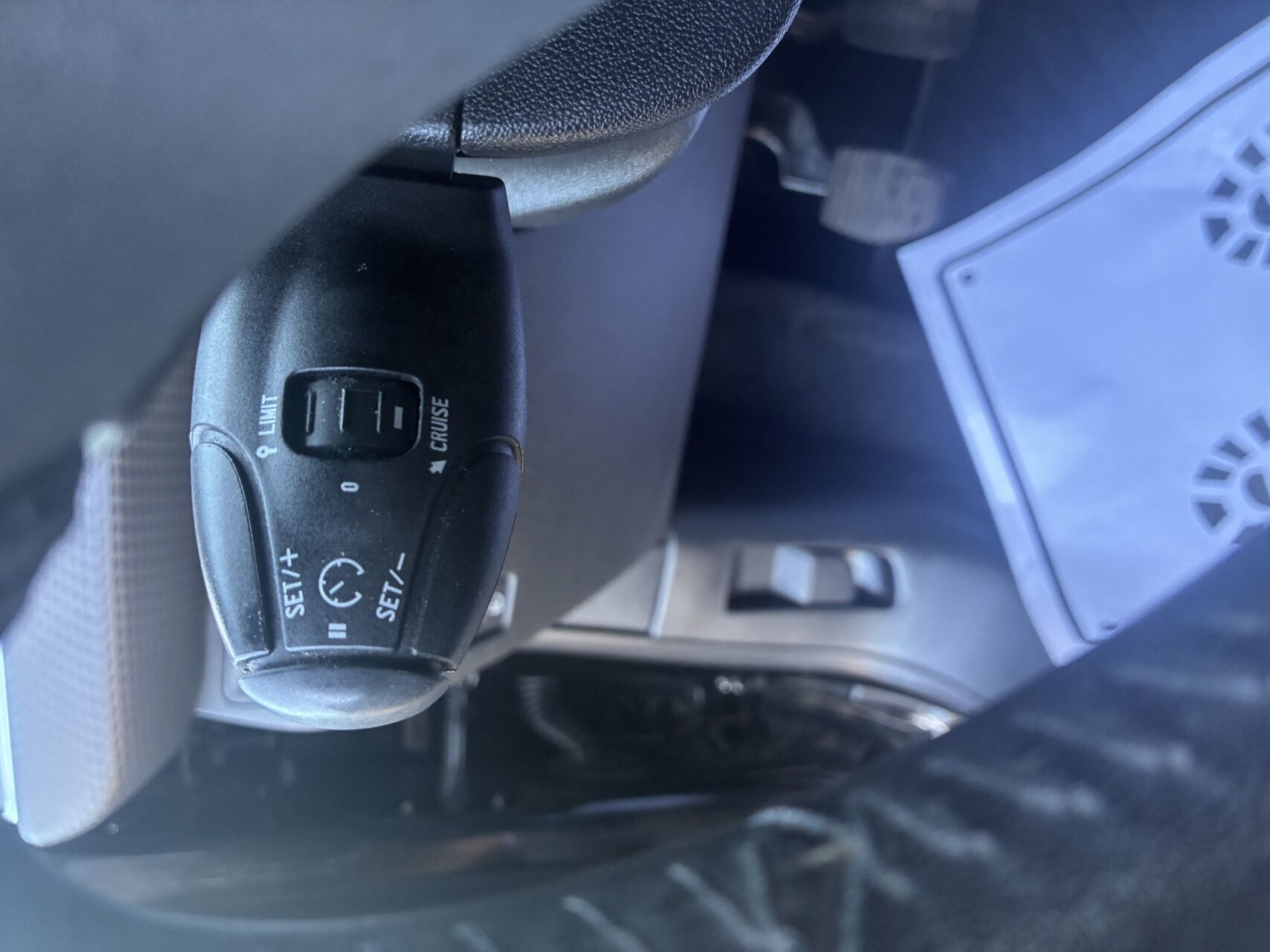 Billede af Peugeot 2008 1,2 e-THP Active 110HK