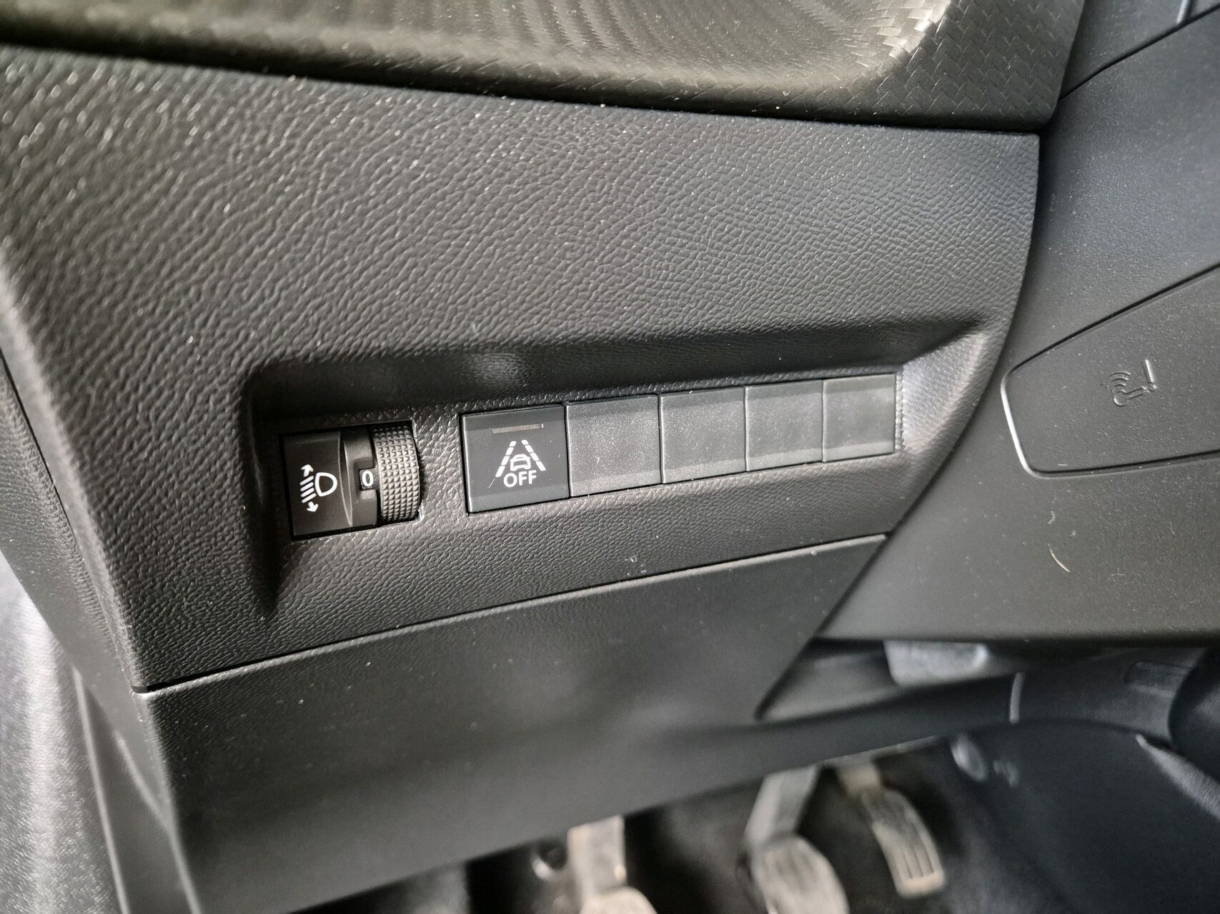 Billede af Peugeot 208 1,5 BlueHDi Allure Sky 102HK 5d 6g