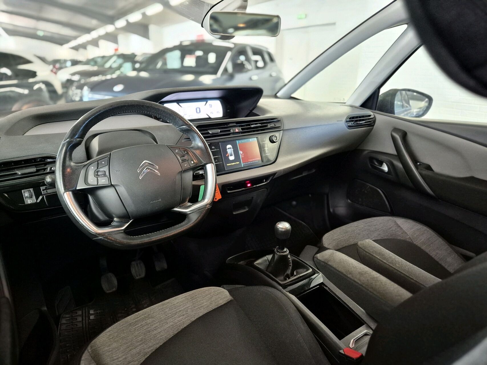Billede af Citroën Grand C4 Picasso 1,2 PureTech Iconic Limited start/stop 130HK