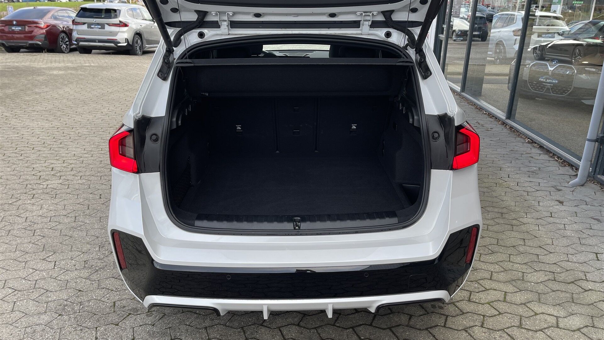 Billede af BMW iX1 xDrive30 Fully Charged M Sport 313HK 5d Aut. 