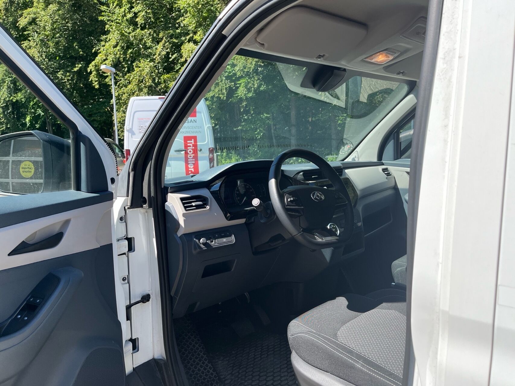 Billede af Maxus e-Deliver 3 SWB 50,2 kWh EL 160HK Van Aut.
