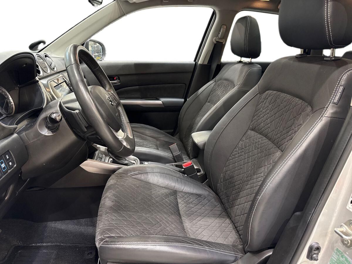 Billede af Suzuki Vitara 1,5 Hybrid Adventure AGS 102HK 5d 6g Aut.