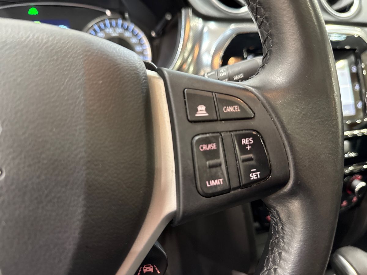 Billede af Suzuki Vitara 1,5 Hybrid Adventure AGS 102HK 5d 6g Aut.