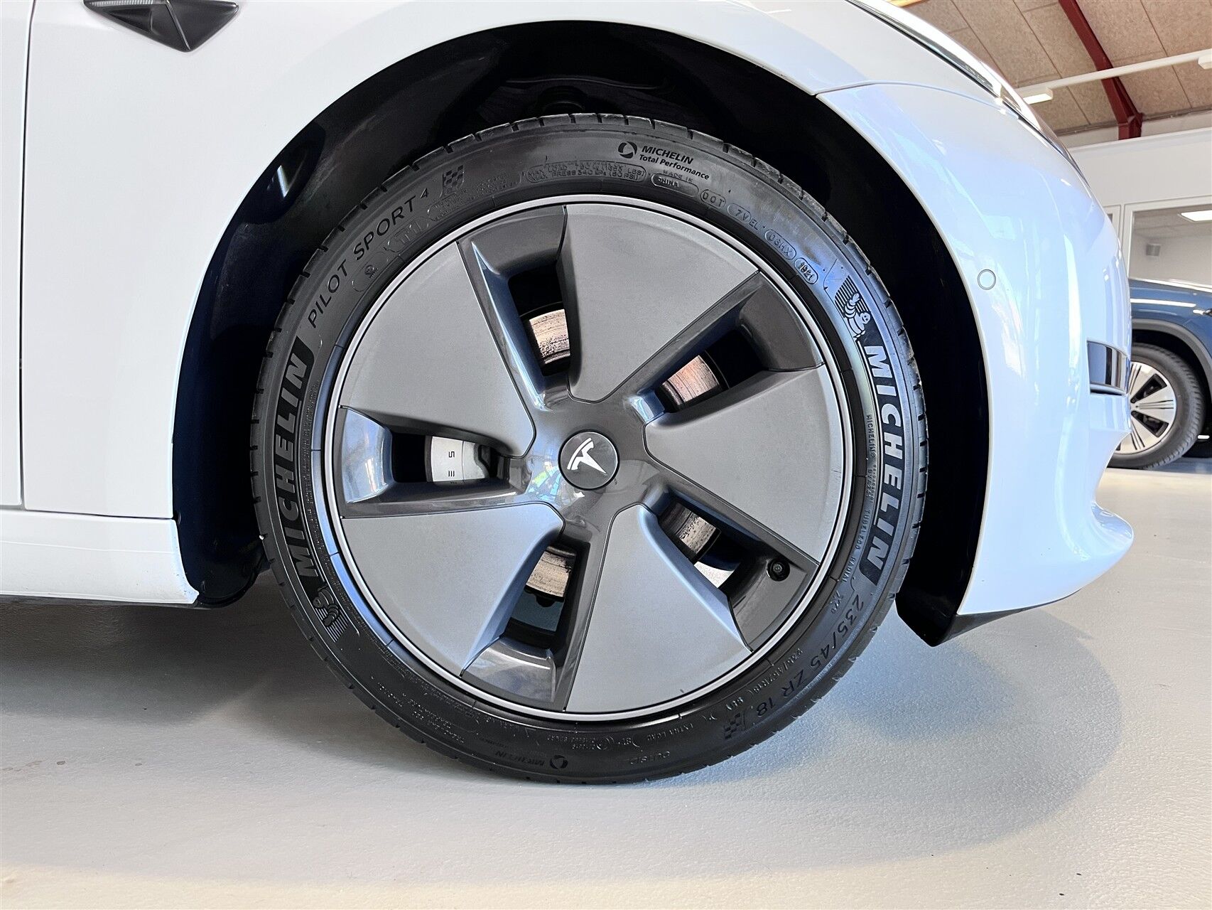 Billede af Tesla Model 3 EL Standard Range Plus 283HK Aut. 
