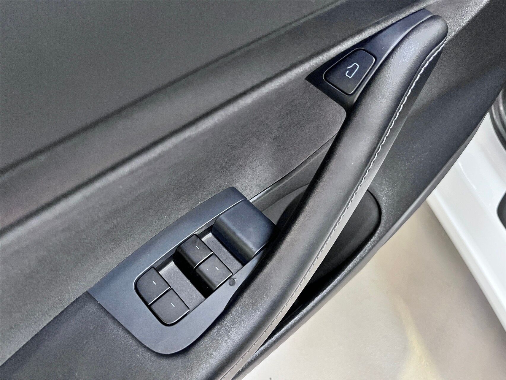Billede af Tesla Model 3 EL Standard Range Plus 283HK Aut. 