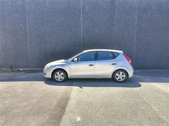 Hyundai i30 1,6 CRDi Classic Plus 90HK 5d 6g