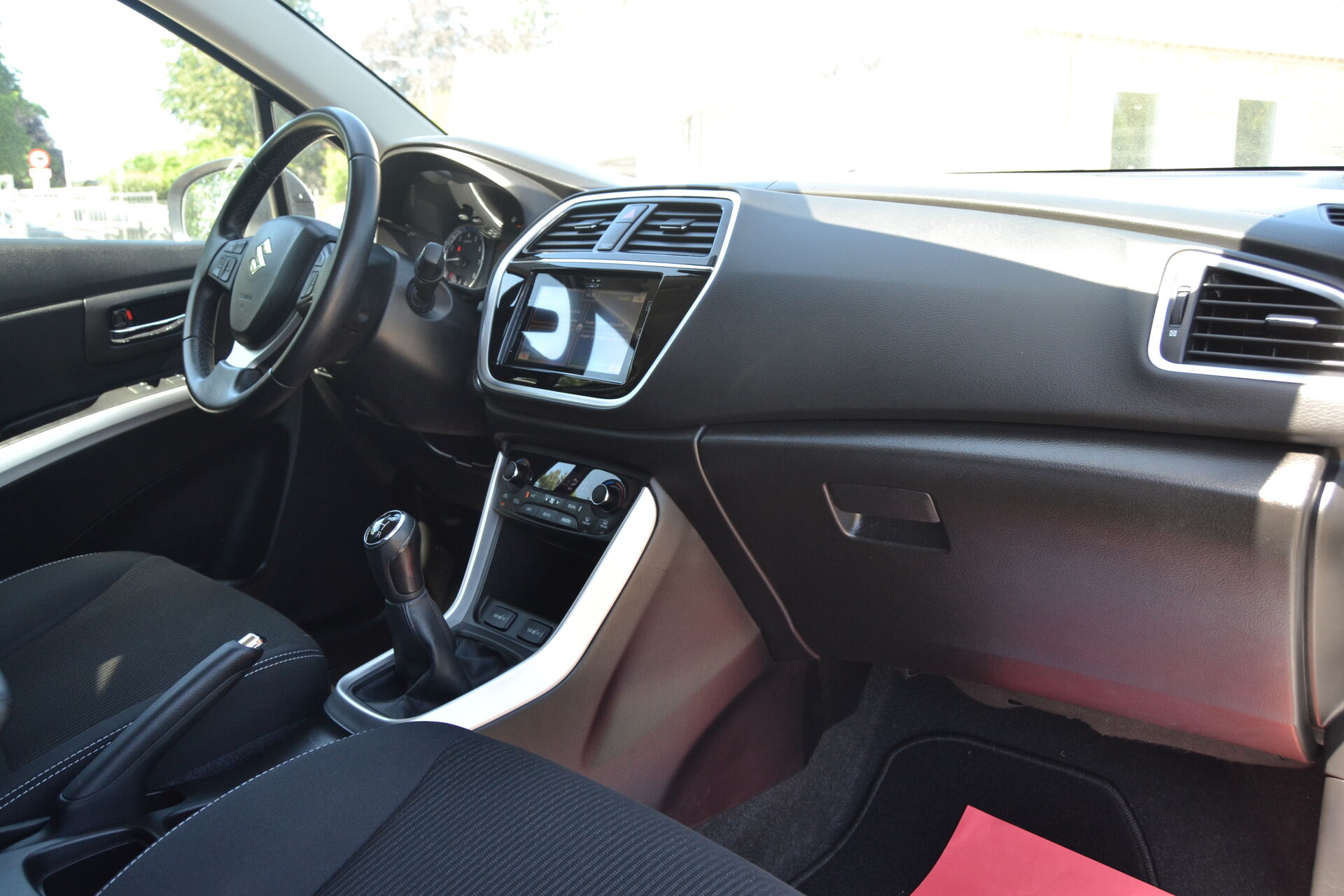 Billede af Suzuki S-Cross 1,0 Boosterjet Active 112HK 5d