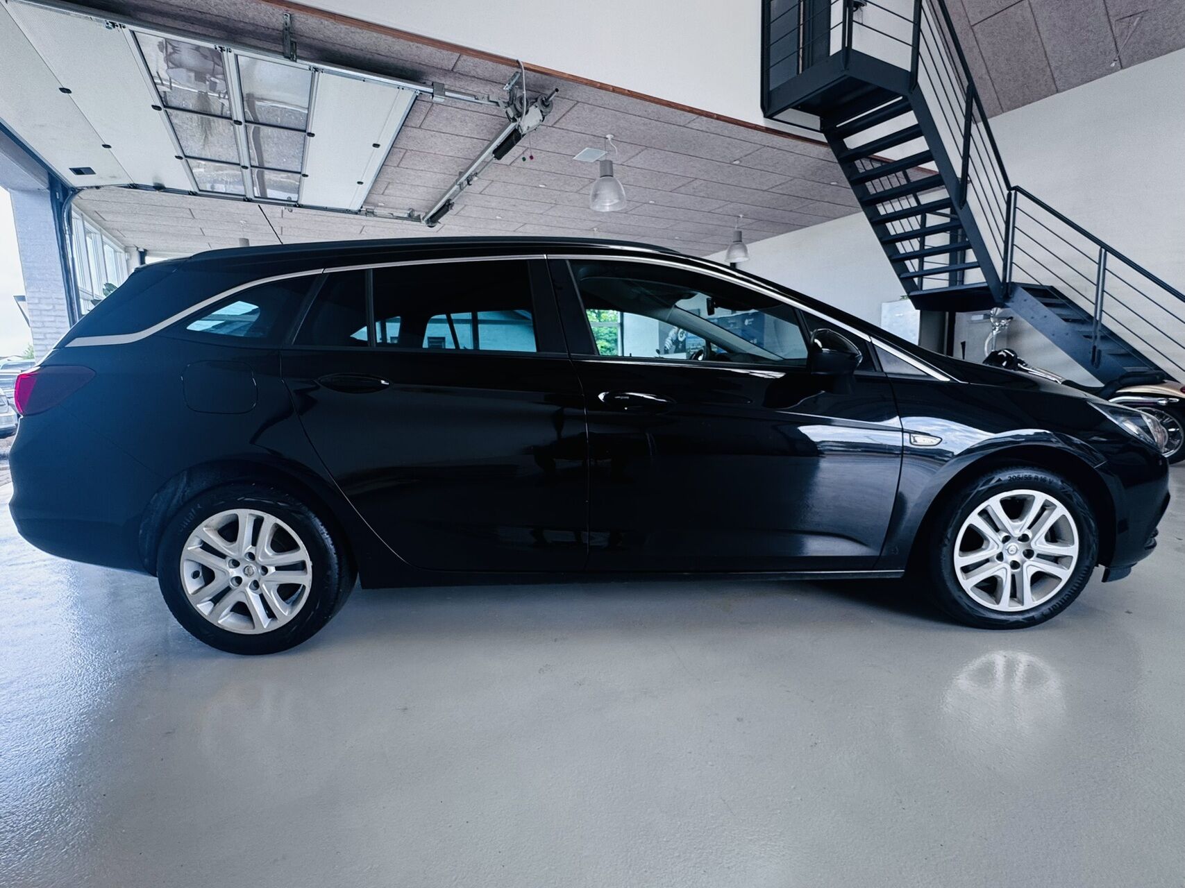 Billede af Opel Astra Sports Tourer 1,6 CDTI Enjoy 136HK Stc 6g