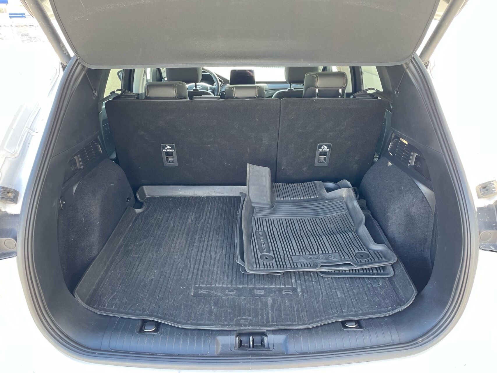 Billede af Ford Kuga 2,5 Plugin-hybrid Vignale CVT 225HK 5d Trinl. Gear