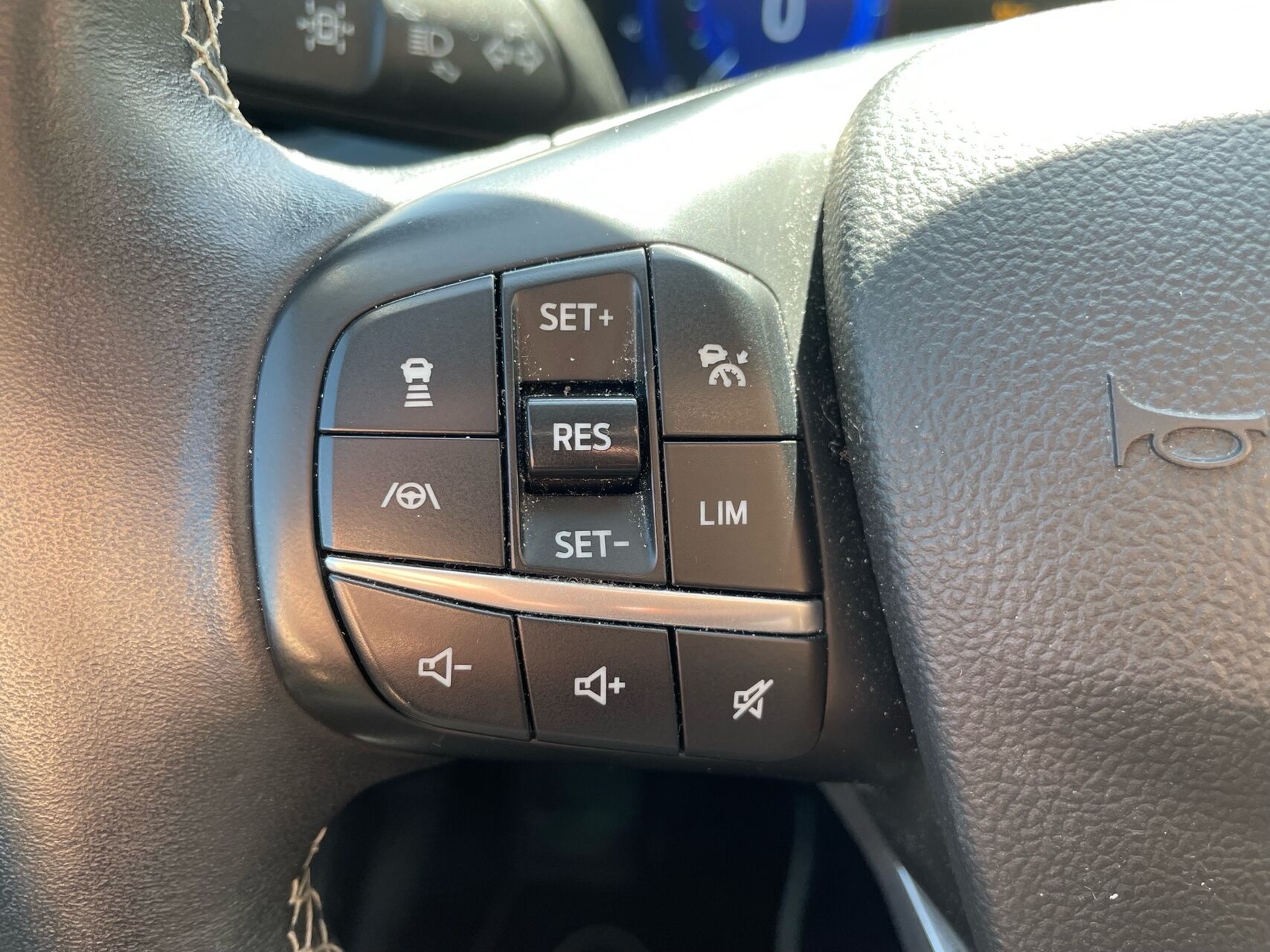 Billede af Ford Kuga 2,5 Plugin-hybrid Vignale CVT 225HK 5d Trinl. Gear