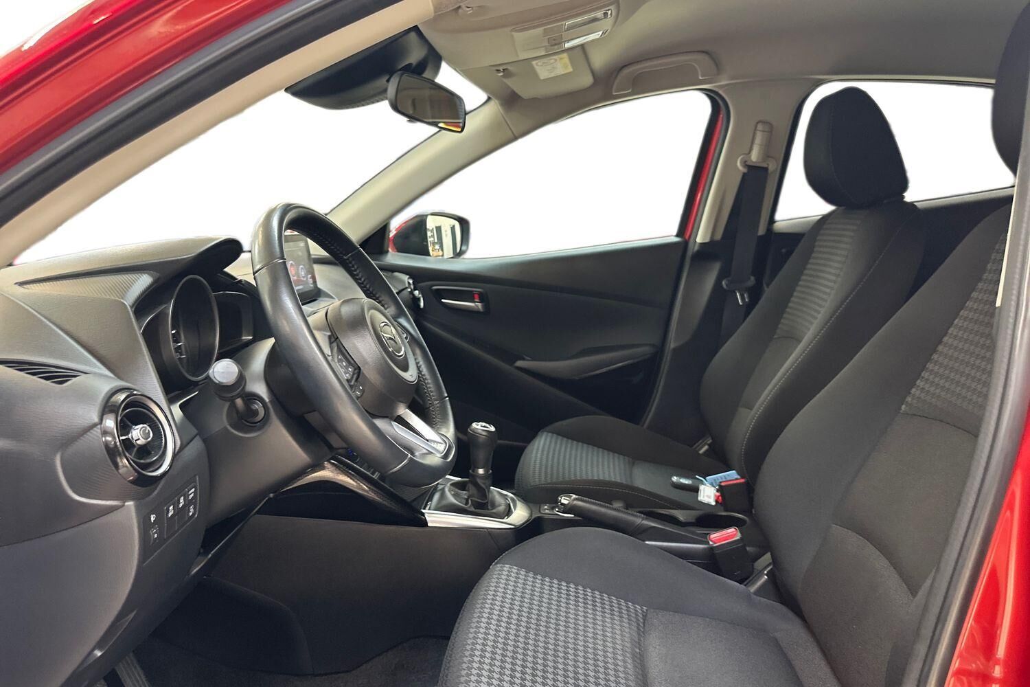 Billede af Mazda 2 1,5 Skyactiv-G Niseko 90HK 5d