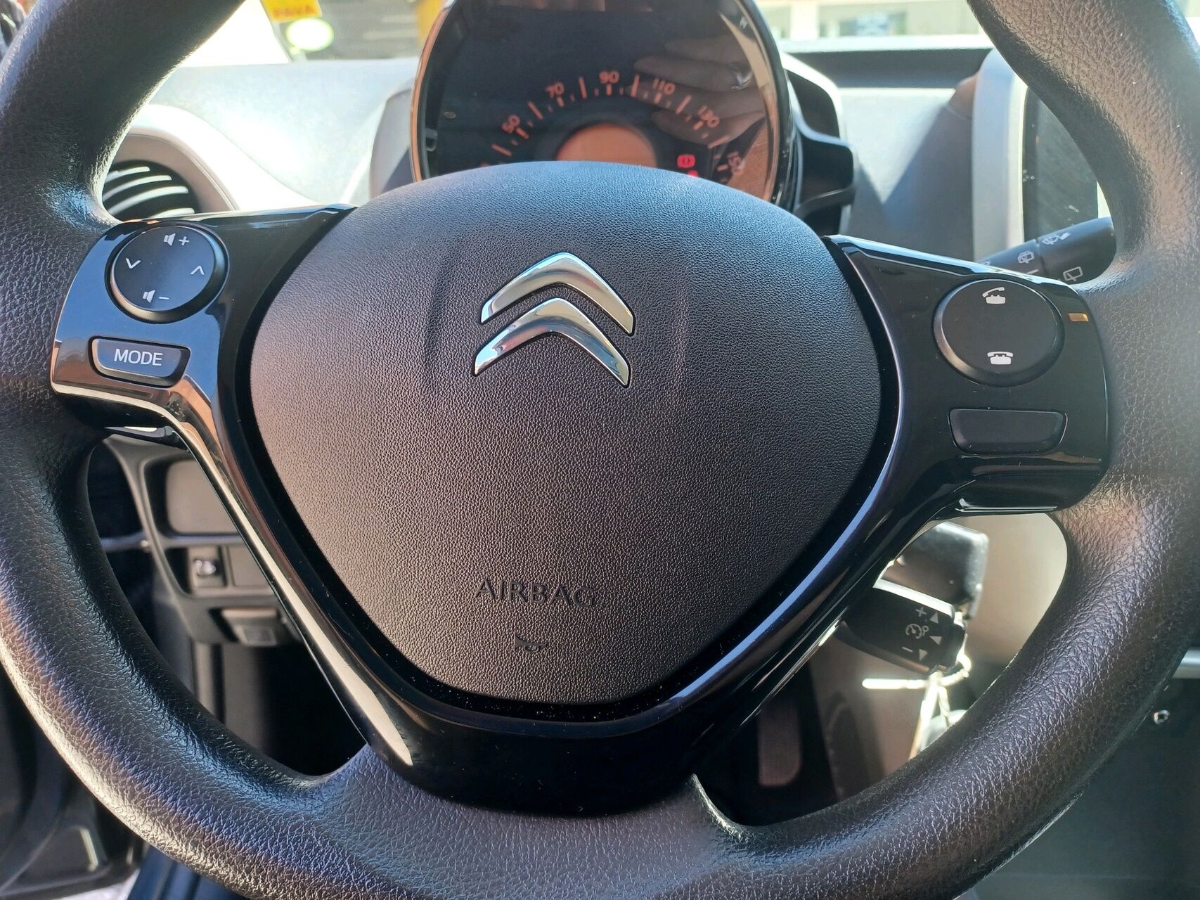 Billede af Citroën C1 1,2 PureTech Funky 82HK 5d