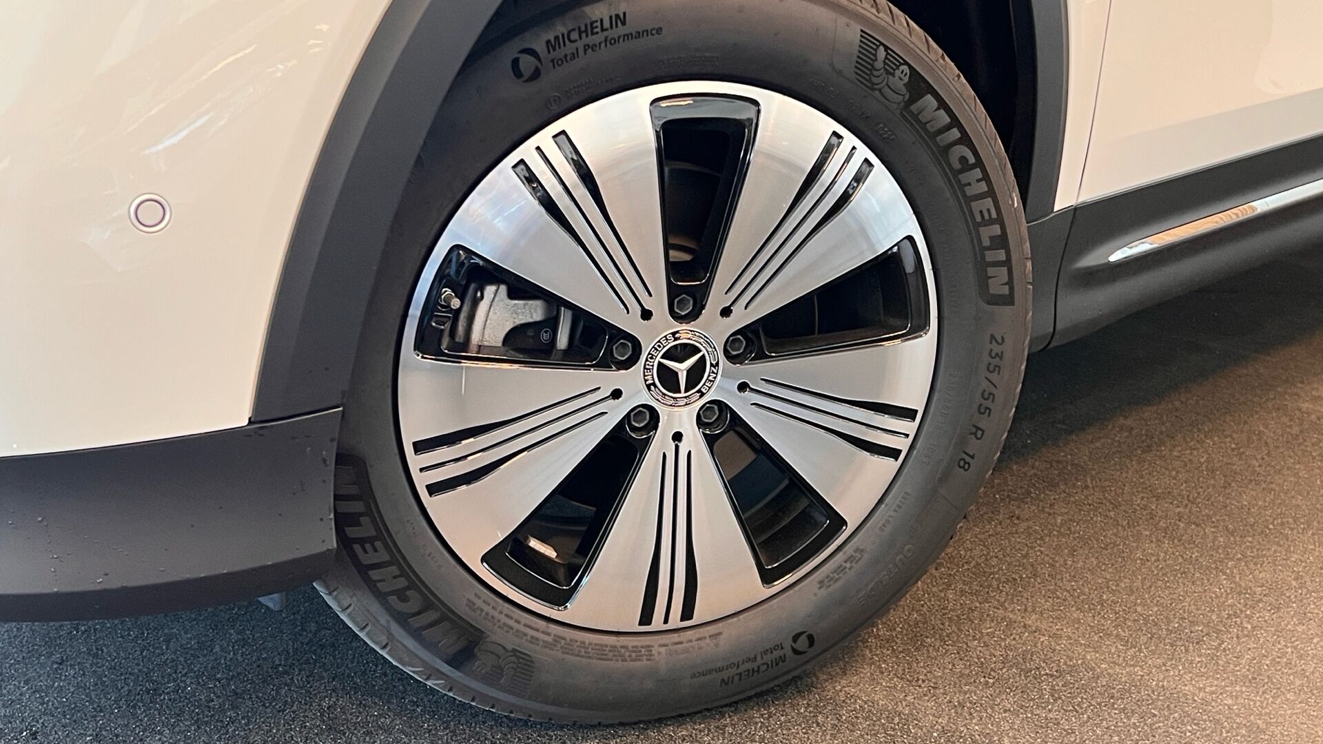 Billede af Mercedes-Benz EQB 250+ EL Progressive 190HK 5d Aut.