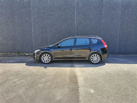 Hyundai i30 Cw 1,6 CRDi Sense Plus 90HK Stc 6g