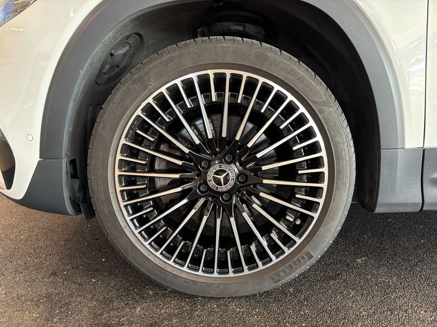 Billede af Mercedes-Benz EQB 300 EL AMG Line 4Matic 228HK 5d Aut.