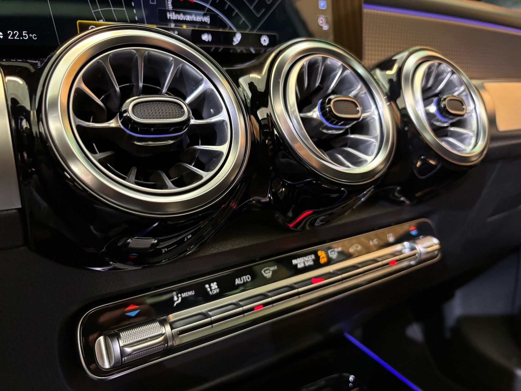 Billede af Mercedes-Benz EQB 300 EL AMG Line 4Matic 228HK 5d Aut.