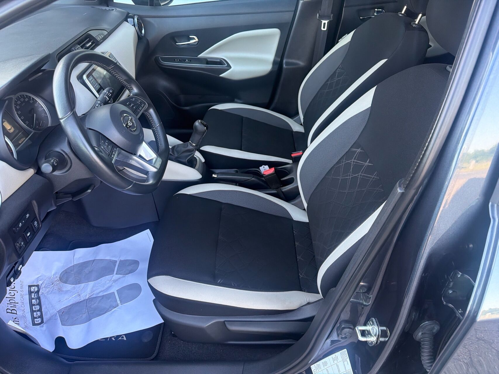 Billede af Nissan Micra 1,0 IG-T N-Connecta Start/Stop 100HK 5d