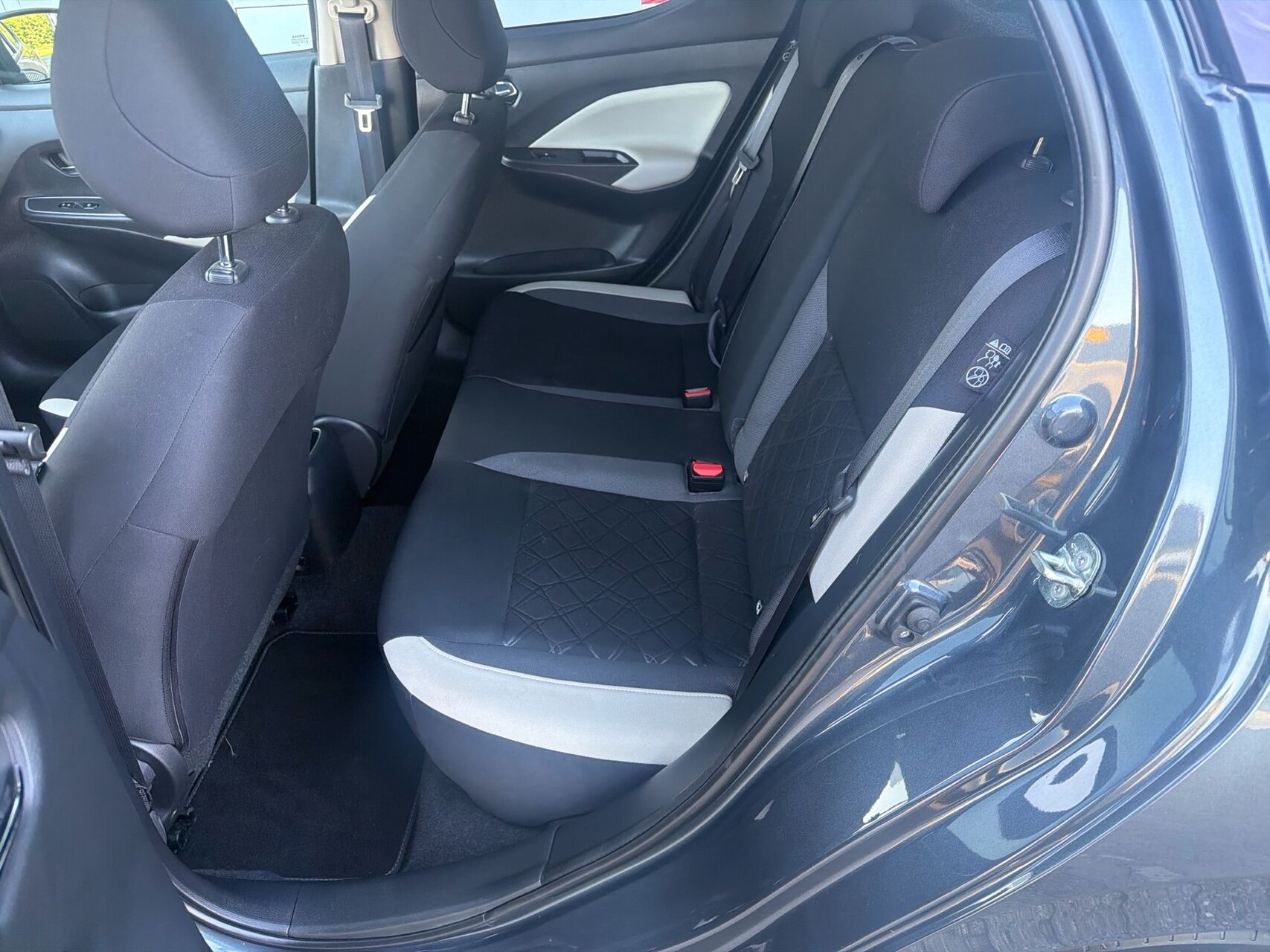 Billede af Nissan Micra 1,0 IG-T N-Connecta Start/Stop 100HK 5d
