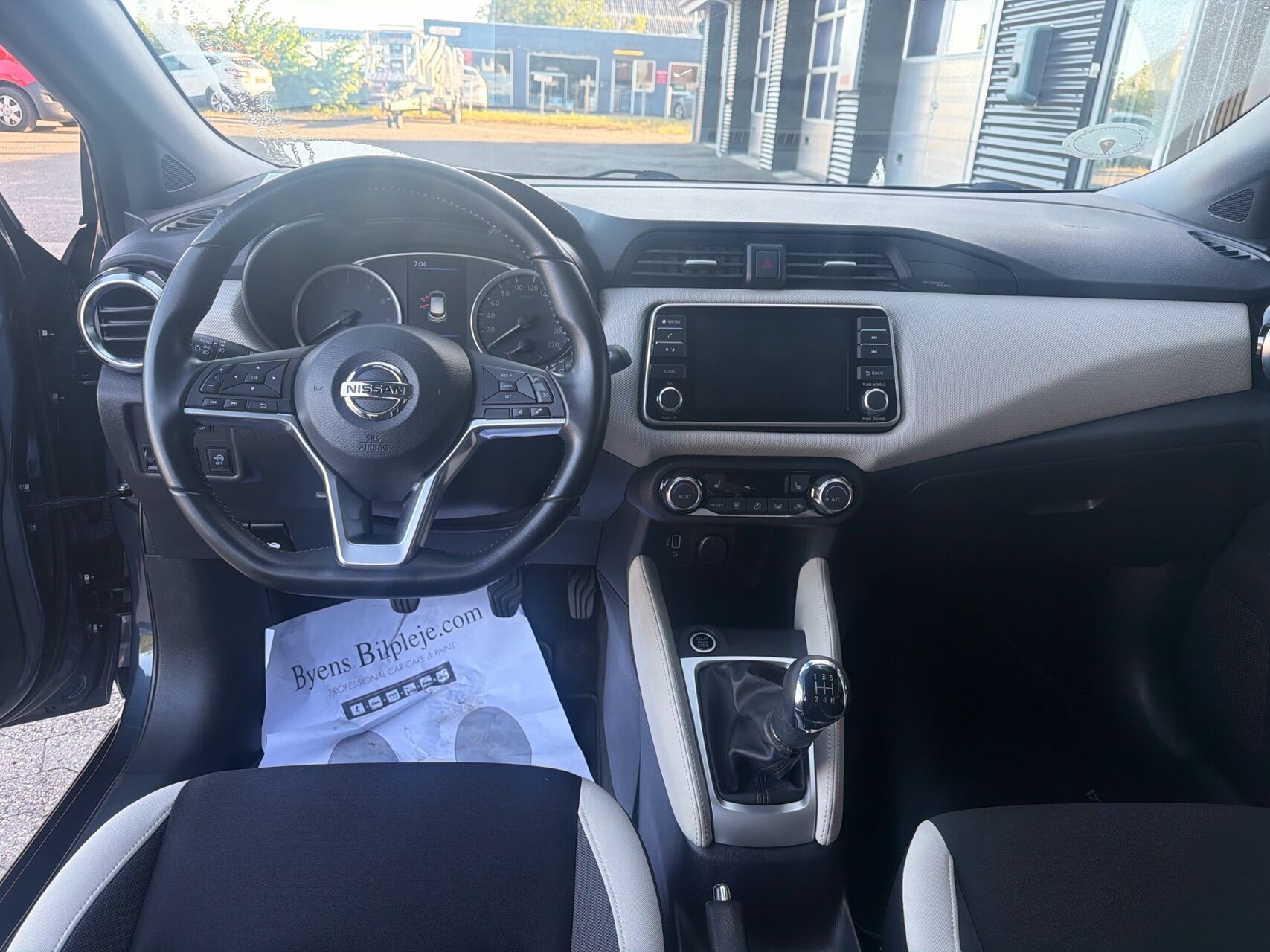 Billede af Nissan Micra 1,0 IG-T N-Connecta Start/Stop 100HK 5d