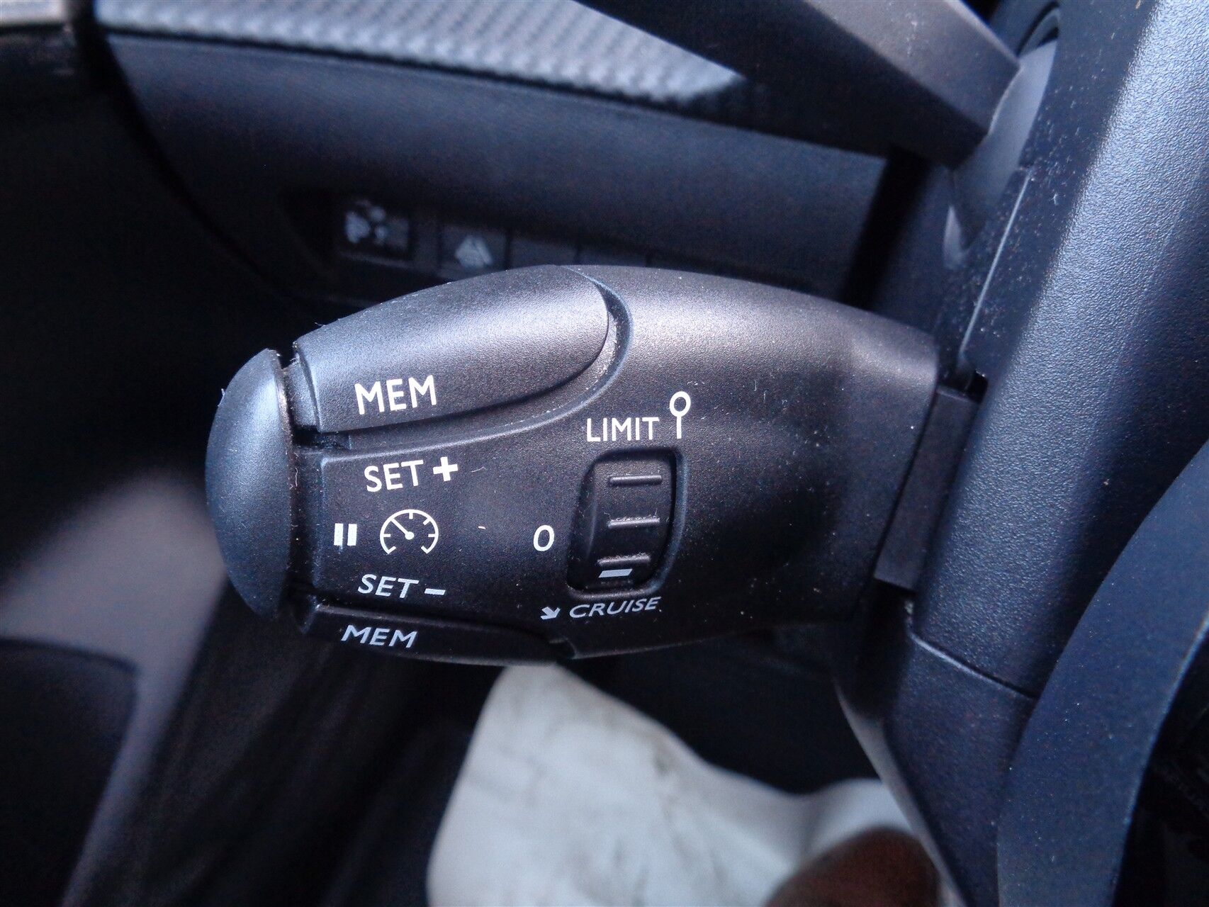Billede af Peugeot e-208 EL Allure 136HK 5d Aut.