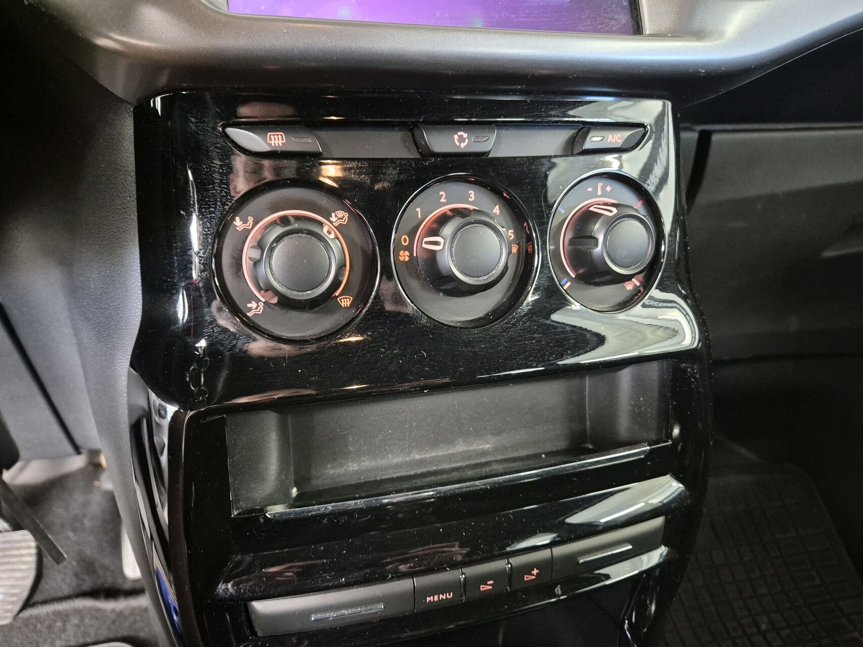 Billede af DS DS3 1,6 Blue HDi Style start/stop 100HK 3d