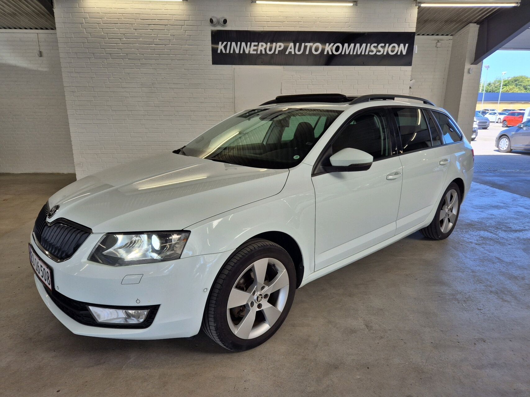 Billede af Skoda Octavia Combi 2,0 TDI Ambition DSG 150HK Stc 6g Aut.