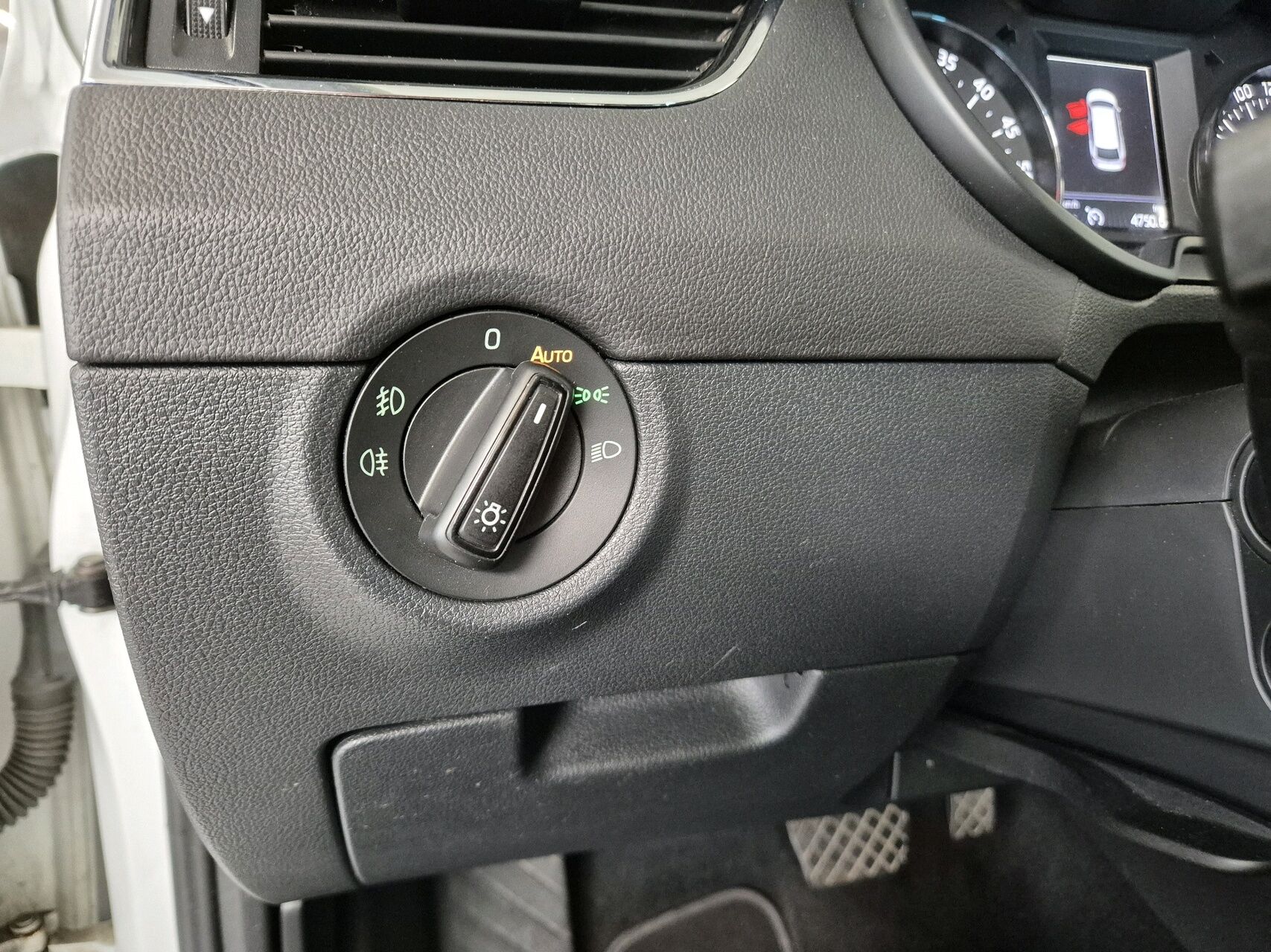 Billede af Skoda Octavia Combi 2,0 TDI Ambition DSG 150HK Stc 6g Aut.