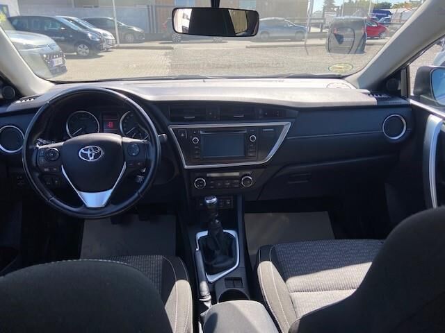 Billede af Toyota Auris Touring Sports 1,6 Valvematic T2 Premium 132HK Stc 6g