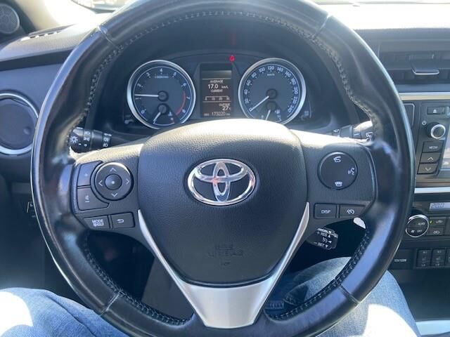 Billede af Toyota Auris Touring Sports 1,6 Valvematic T2 Premium 132HK Stc 6g