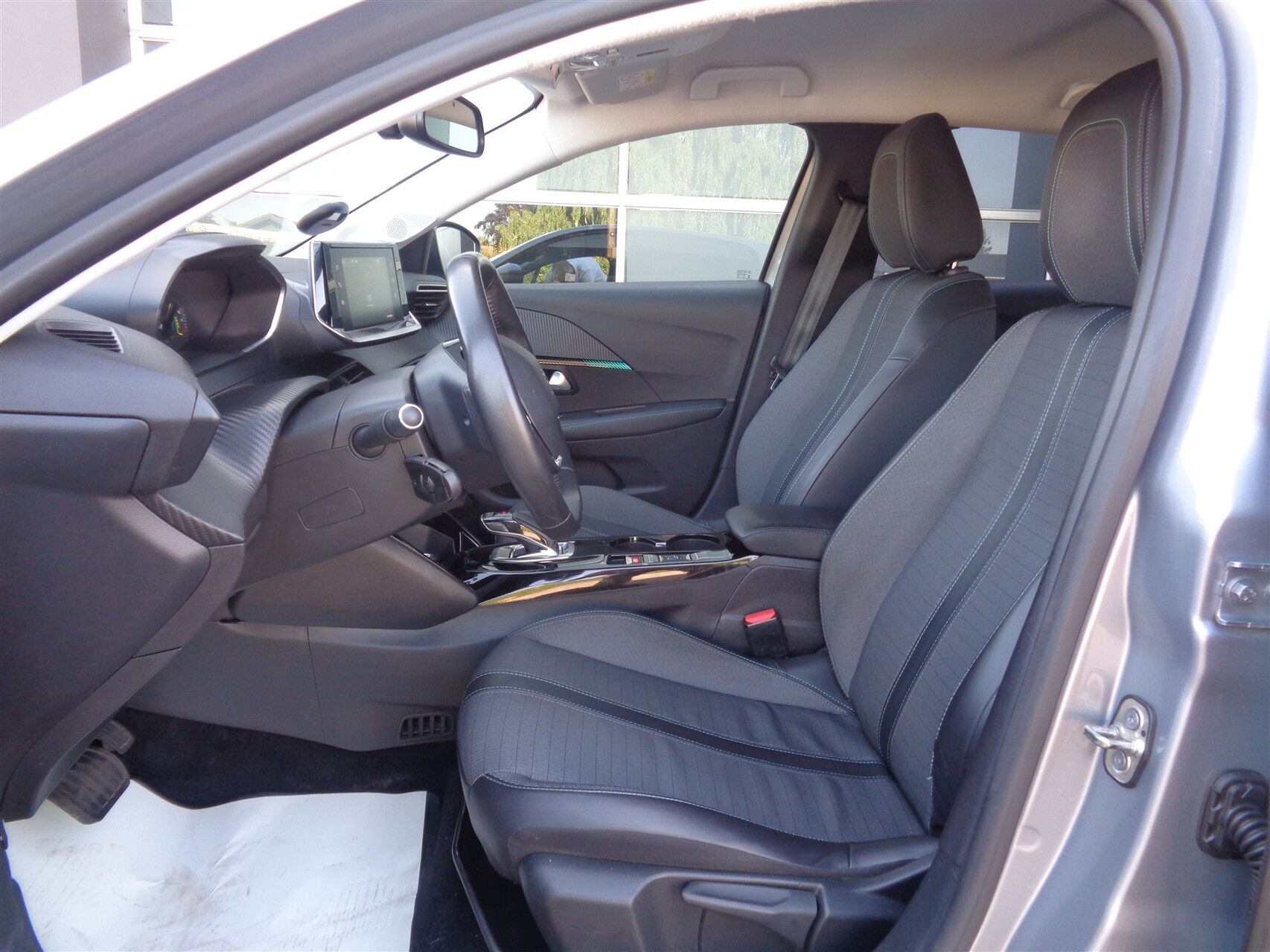 Billede af Peugeot e-208 EL Allure 136HK 5d Aut.