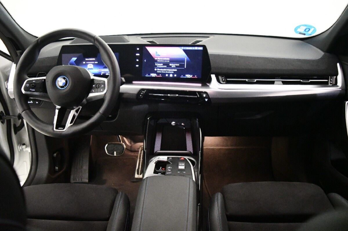 Billede af BMW iX2 eDrive20 EL M-Sport 204HK 5d Aut.