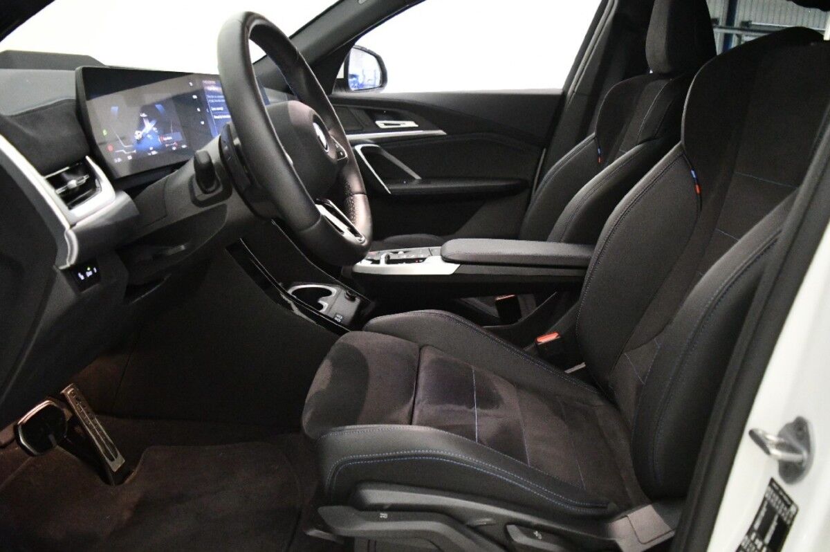 Billede af BMW iX2 eDrive20 EL M-Sport 204HK 5d Aut.