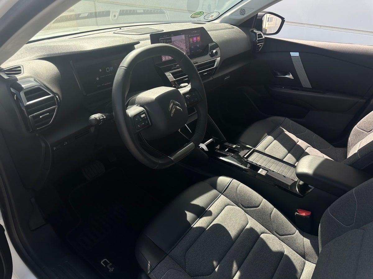 Billede af Citroën C4 X 1,2 PureTech Chevron Sport EAT8 130HK 5d 8g Aut.