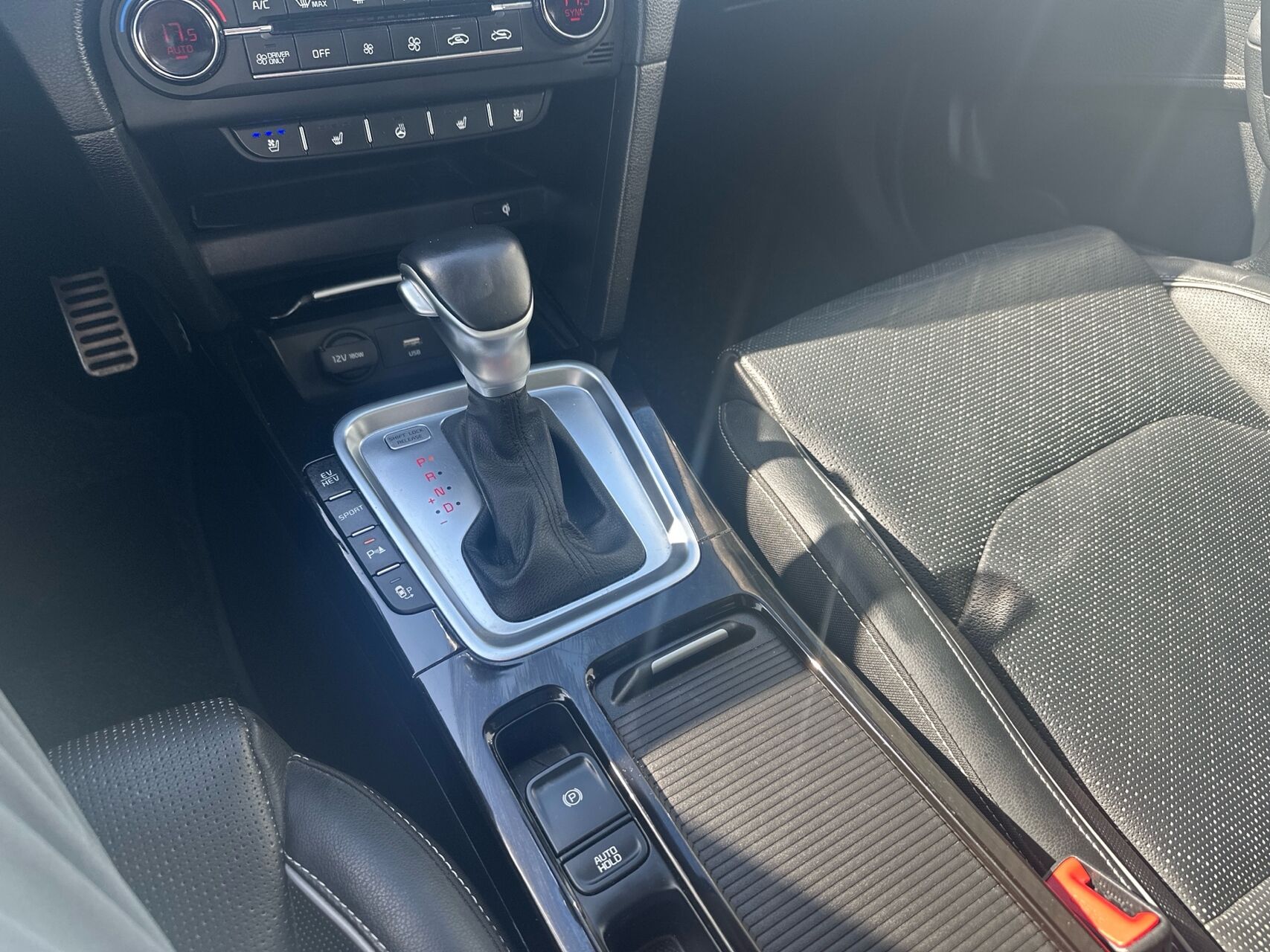 Billede af Kia Ceed SW 1,6 GDI PHEV  Plugin-hybrid Upgrade DCT 141HK Stc 6g Aut.