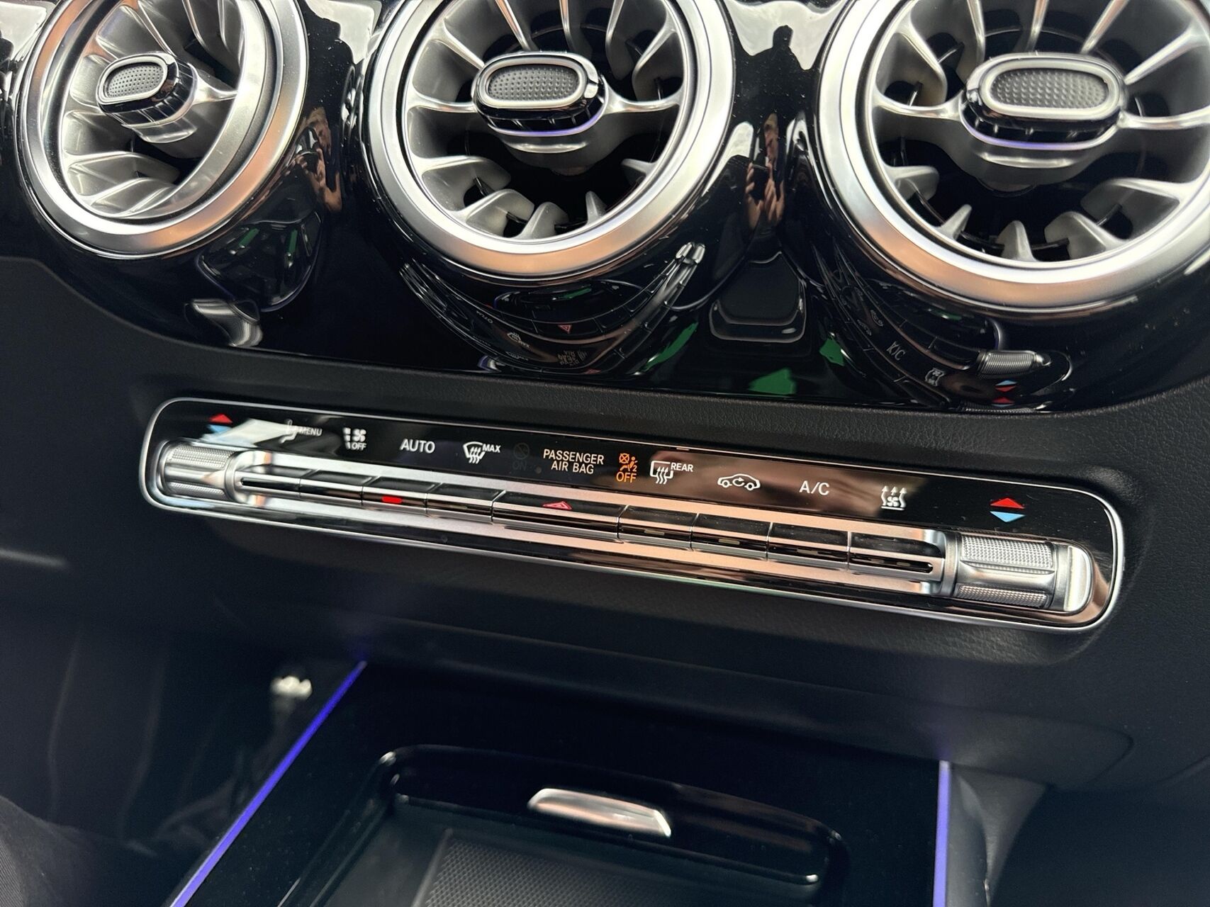 Billede af Mercedes-Benz EQA 250+ EL AMG Advance 190HK 5d Aut.