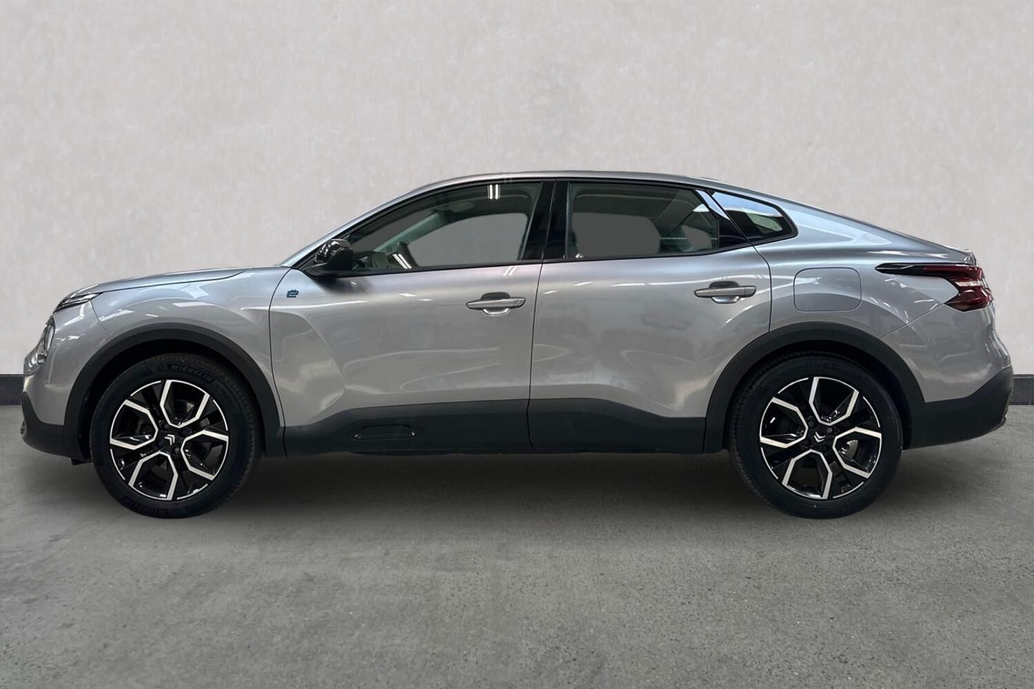 Billede af Citroën e-C4 X EL Concorde Premiere Pack 136HK 5d Aut.