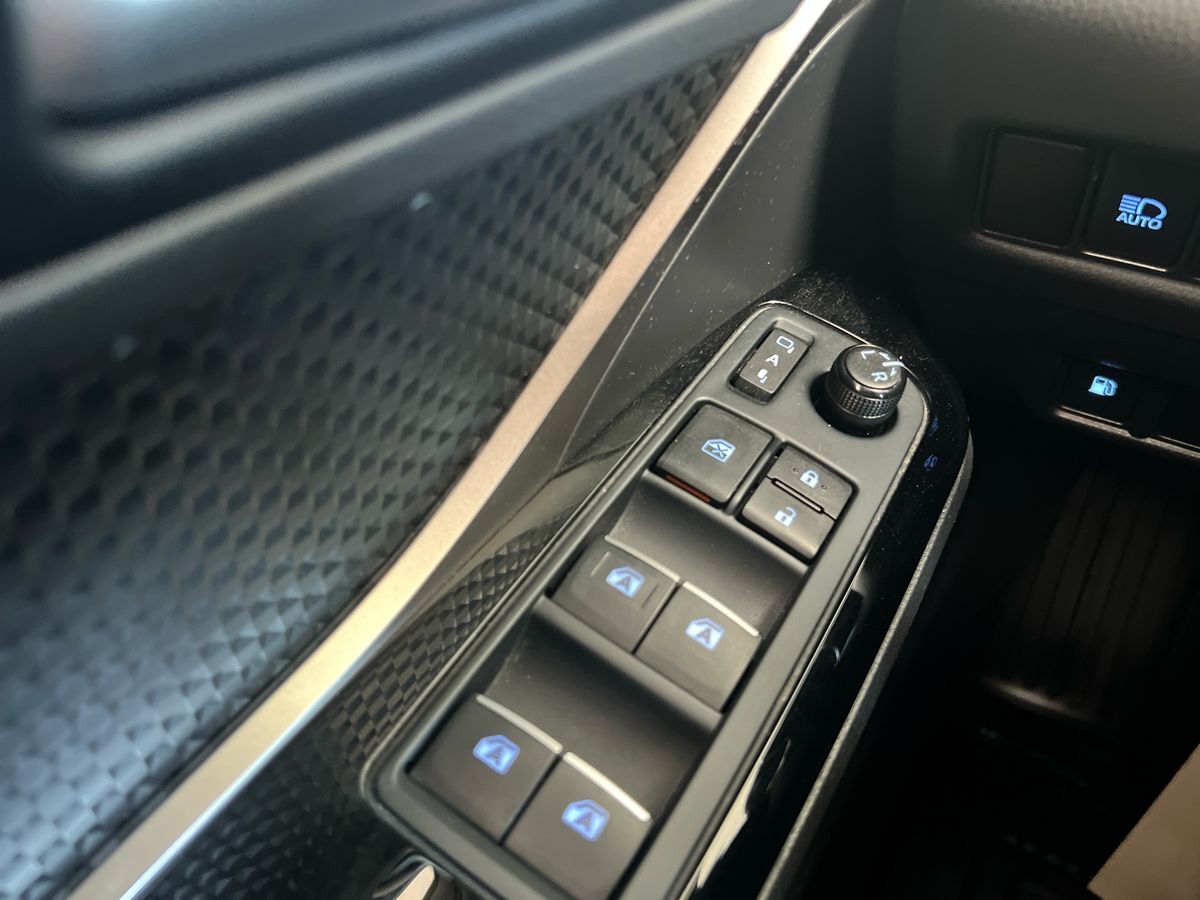 Billede af Toyota C-HR 1,8 Hybrid C-LUB Premium Selected Multidrive S 122HK 5d Aut.