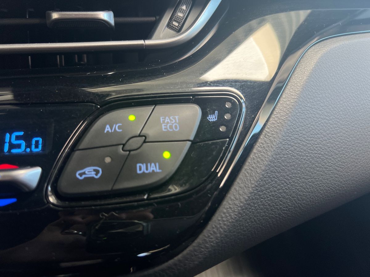 Billede af Toyota C-HR 1,8 Hybrid C-LUB Premium Selected Multidrive S 122HK 5d Aut.