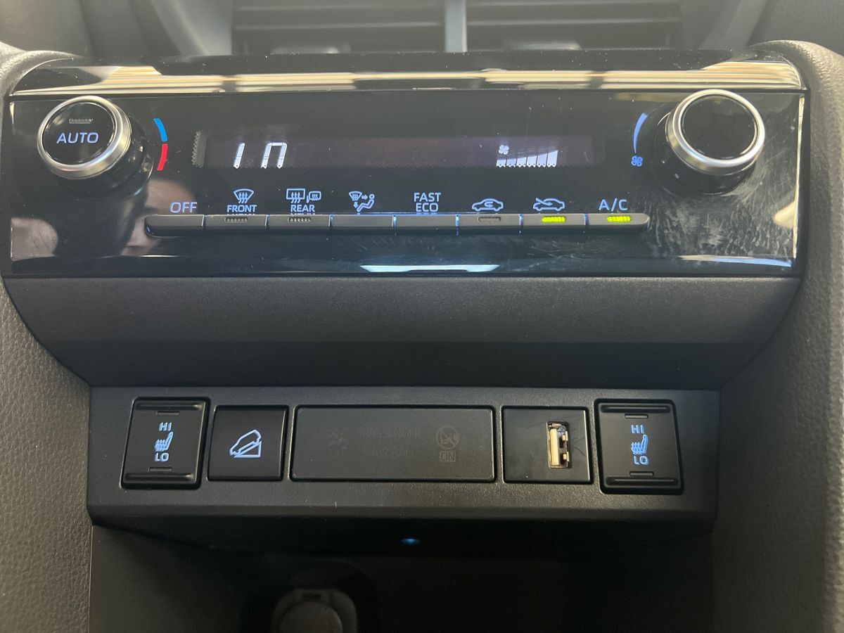 Billede af Toyota Yaris Cross 1,5 Hybrid Style AWD-i 116HK 5d Trinl. Gear