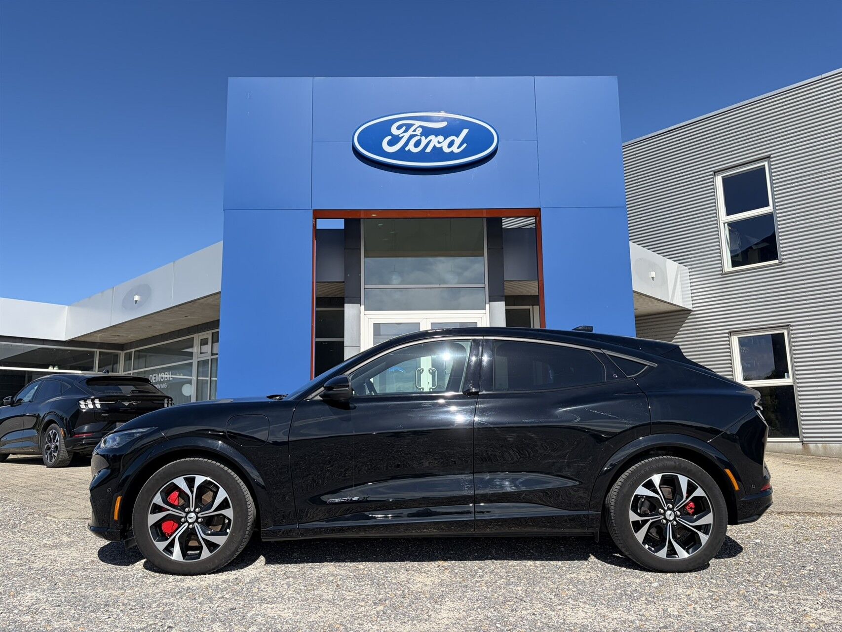 Ford Mustang Mach-E EL UR Premium 294HK 5d Aut.