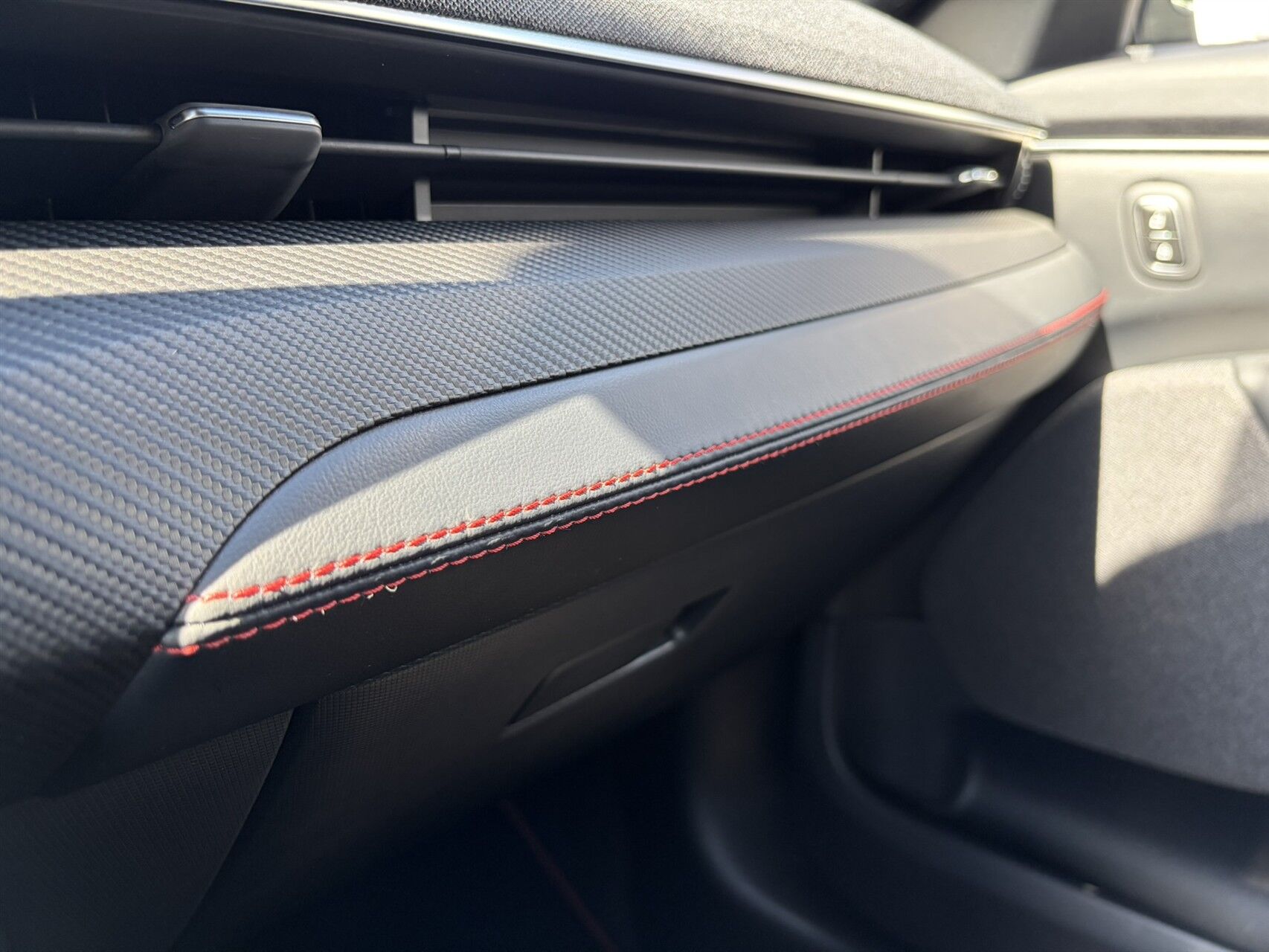 Billede af Ford Mustang Mach-E EL UR Premium 294HK 5d Aut.