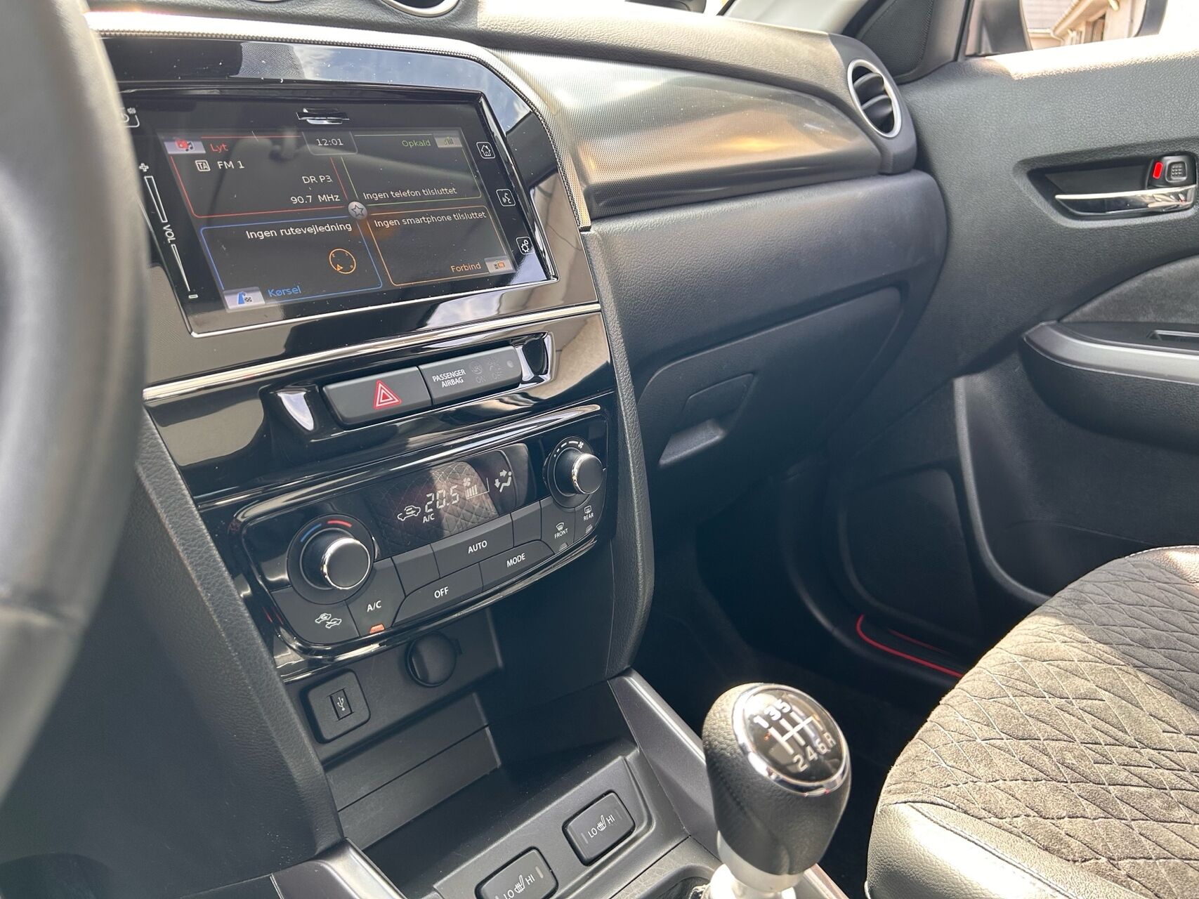 Billede af Suzuki Vitara 1,4 Boosterjet  Mild hybrid Adventure 129HK 5d 6g