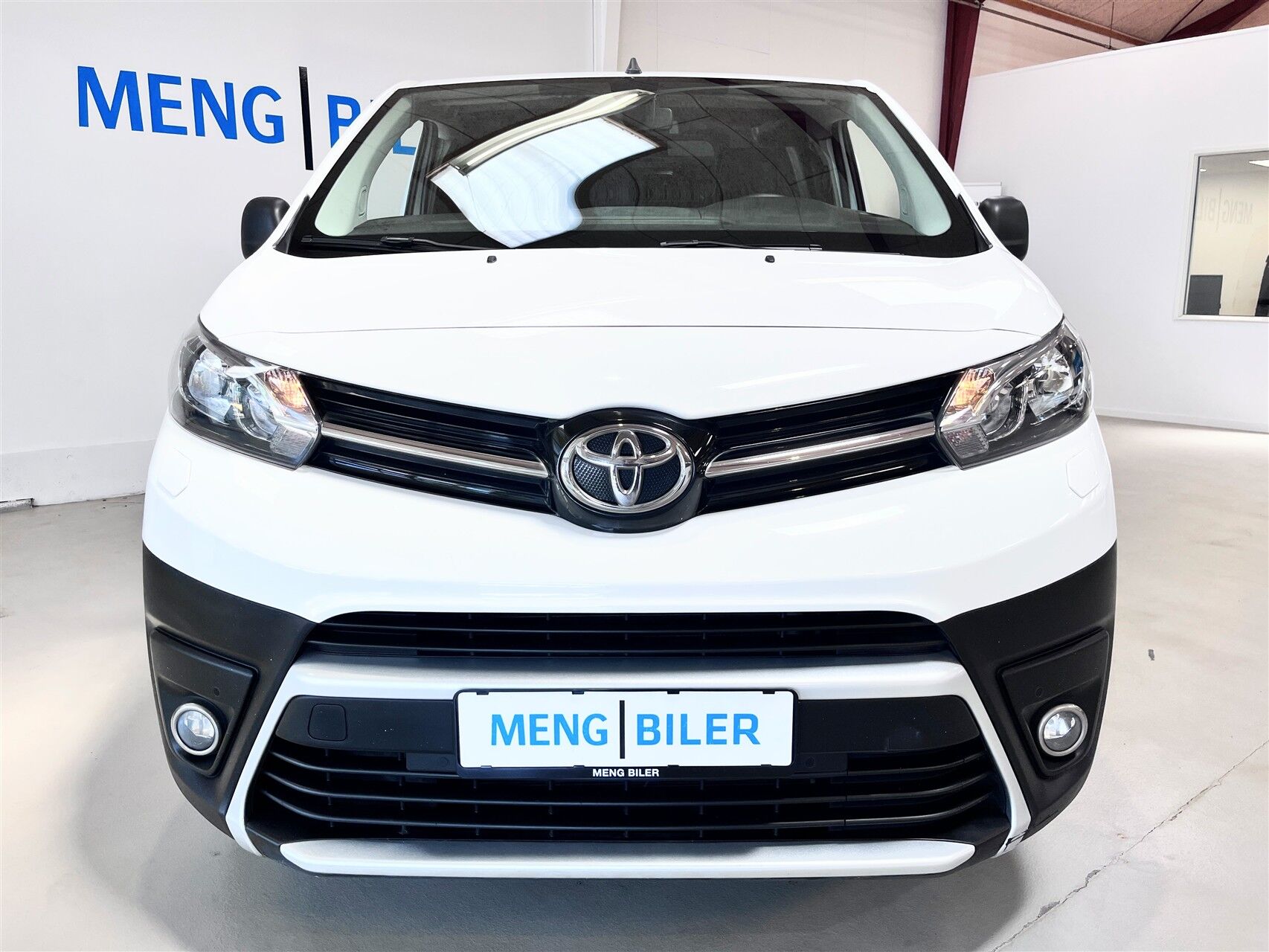 Billede af Toyota Proace Medium 1,6 D Comfort Navi 115HK Van Man. 