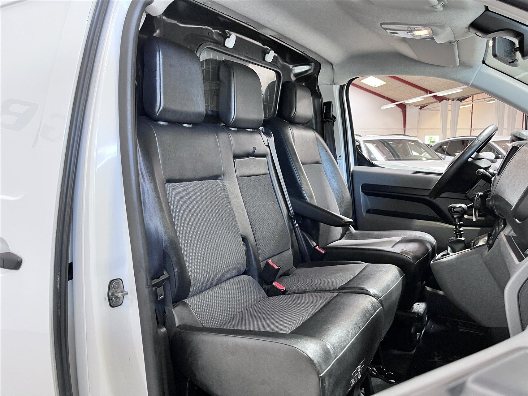 Billede af Toyota Proace Medium 1,6 D Comfort Navi 115HK Van Man. 