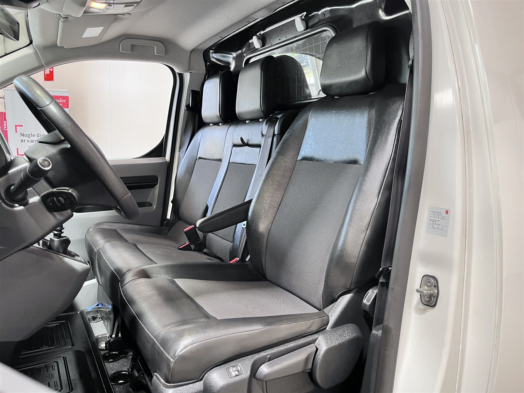 Billede af Toyota Proace Medium 1,6 D Comfort Navi 115HK Van Man. 