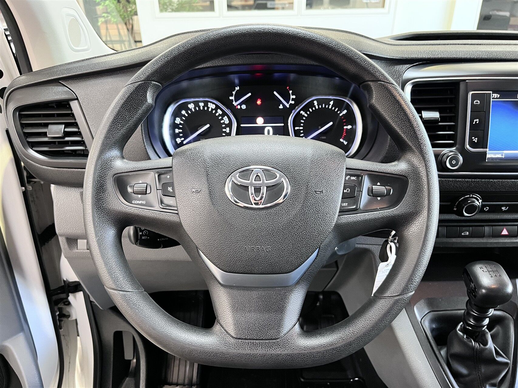 Billede af Toyota Proace Medium 1,6 D Comfort Navi 115HK Van Man. 