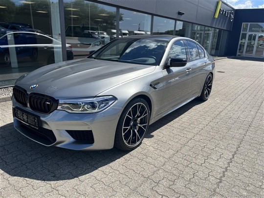 BMW M5 4,4 Competition Steptronic 625HK 8g Aut.