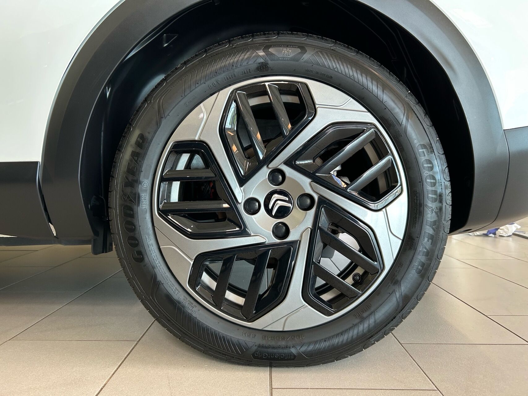 Billede af Citroën e-C4 EL Plus 136HK 5d Aut.